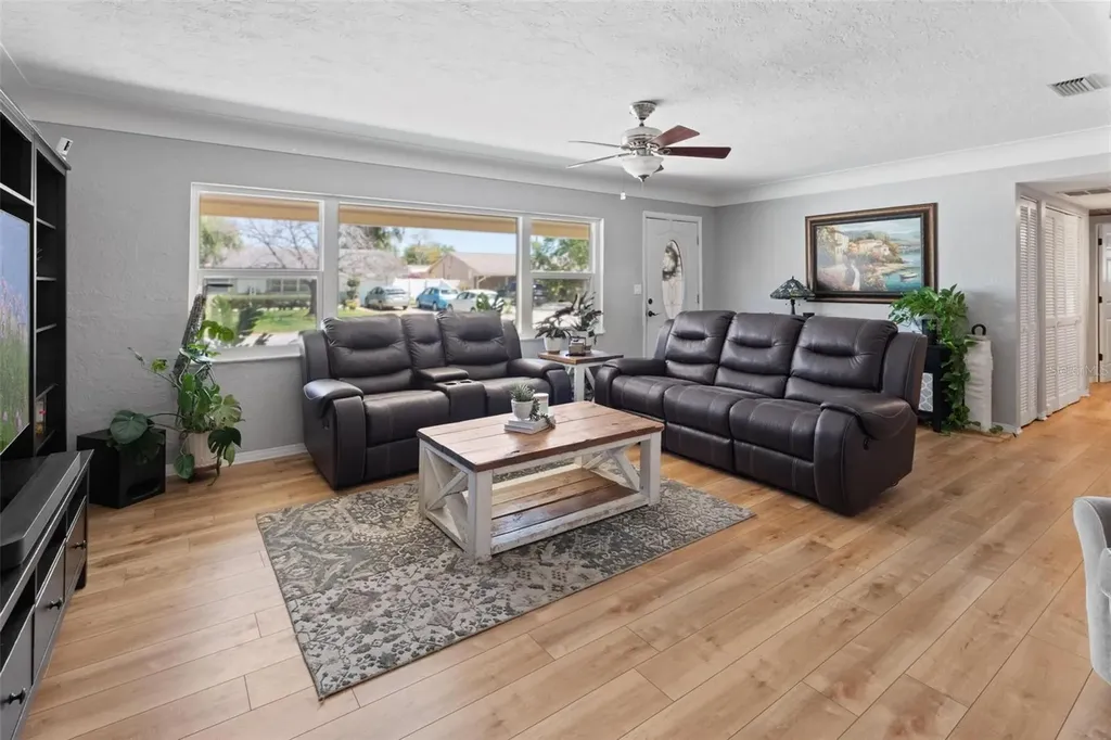2798 67th Street N St Petersburg FL 33710