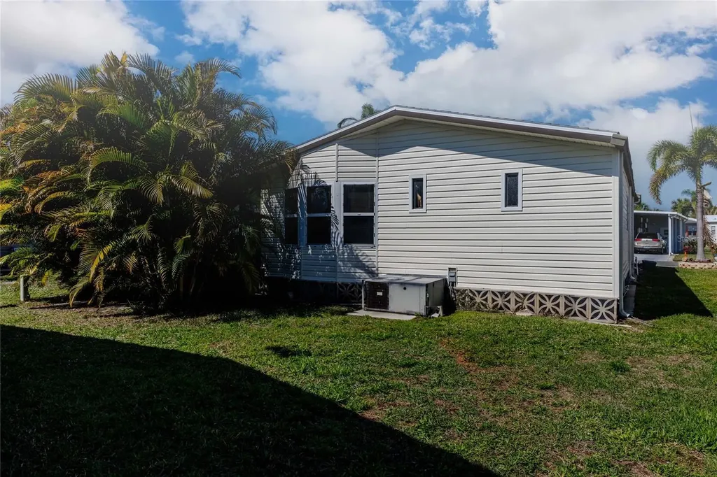 2100 Kings Highway Port Charlotte FL 33980