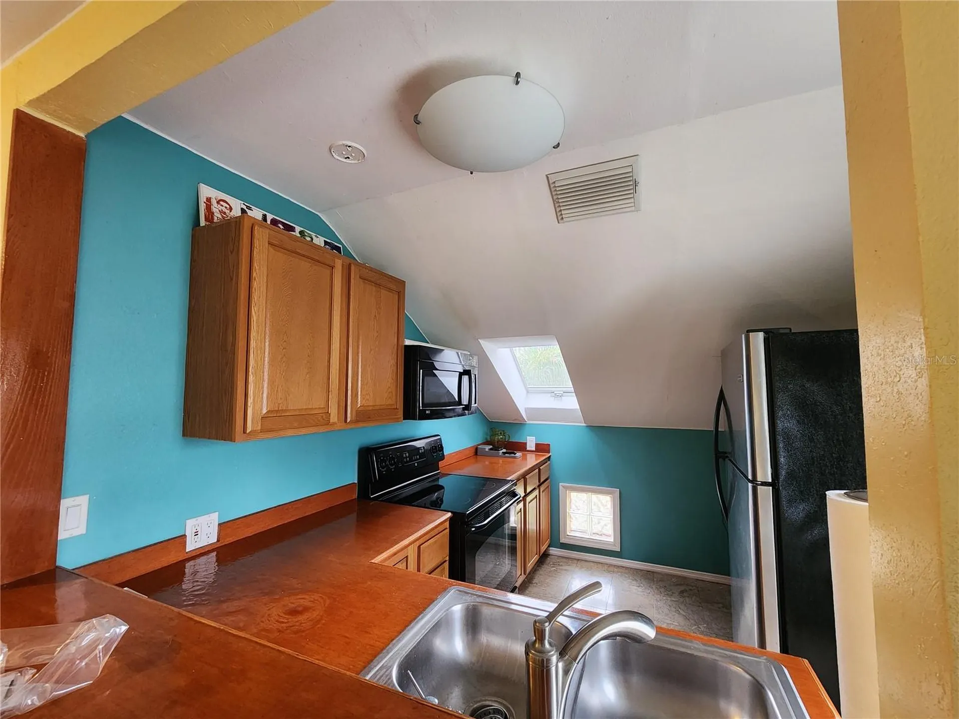 3401 E Sligh Avenue Tampa FL 33610