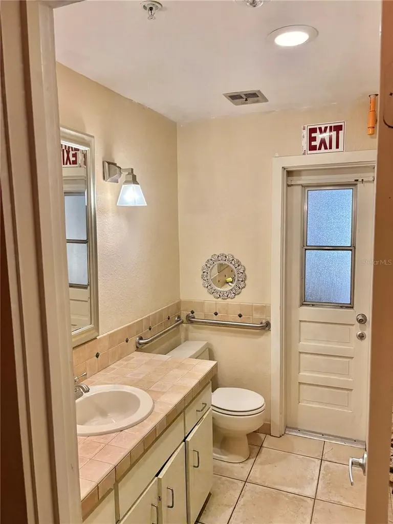 4504 Crimson Court Orlando FL 32808