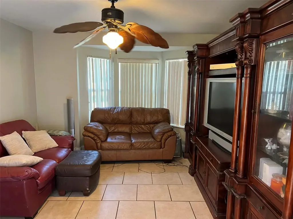 123 Sunwood Court Kissimmee FL 34743