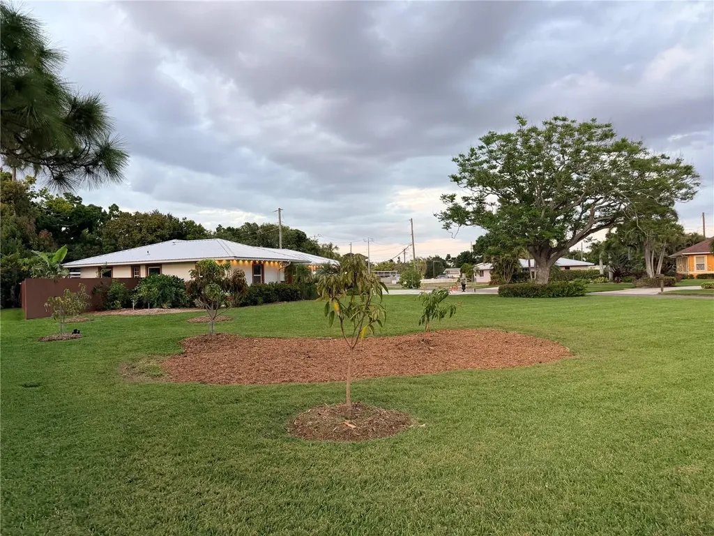 4620 7th Avenue W Bradenton FL 34209