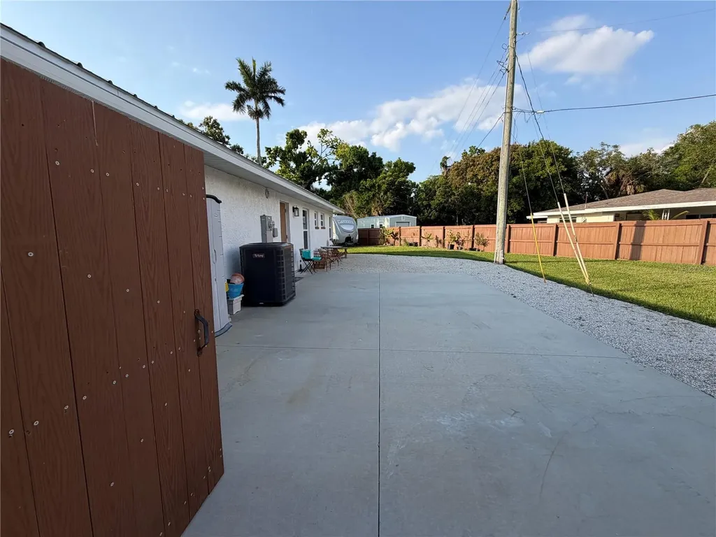 4620 7th Avenue W Bradenton FL 34209