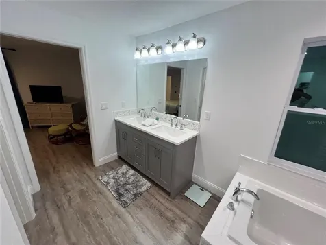 4620 7th Avenue W Bradenton FL 34209