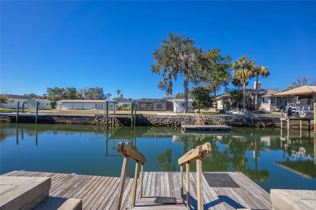 3956 N Timucua Point Crystal River FL 34428