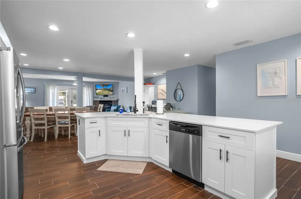 3956 N Timucua Point Crystal River FL 34428