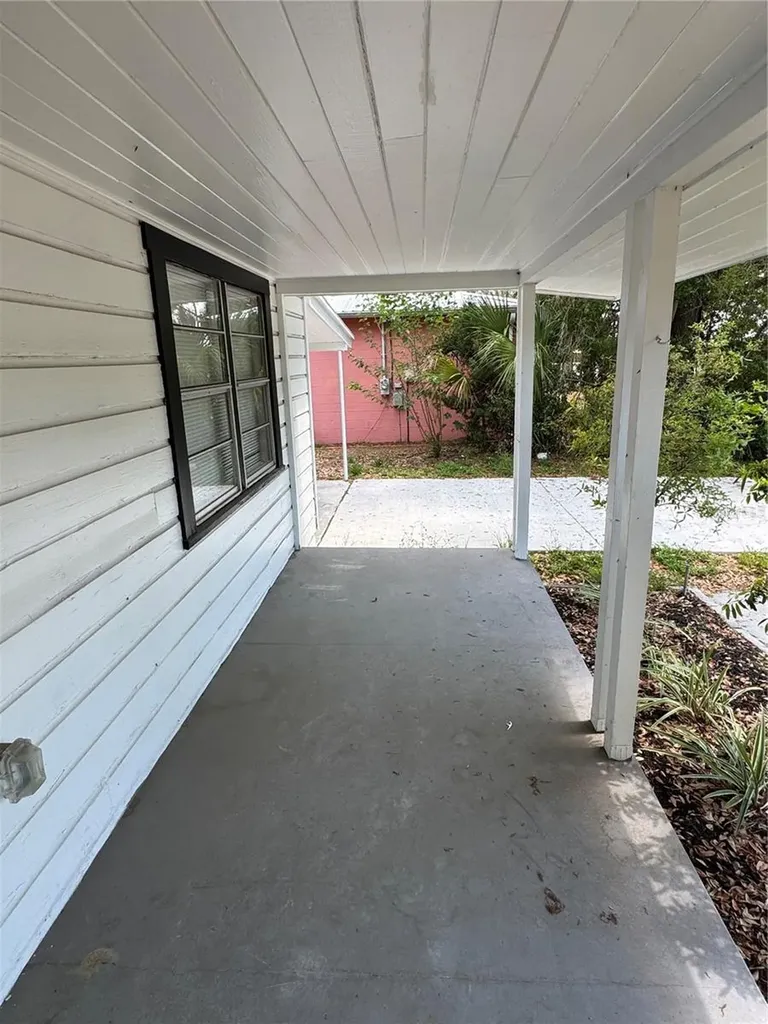 2016 E Clifton Street Tampa FL 33610