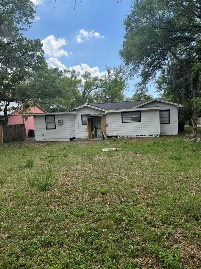 2016 E Clifton Street Tampa FL 33610