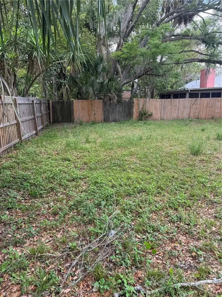 2016 E Clifton Street Tampa FL 33610