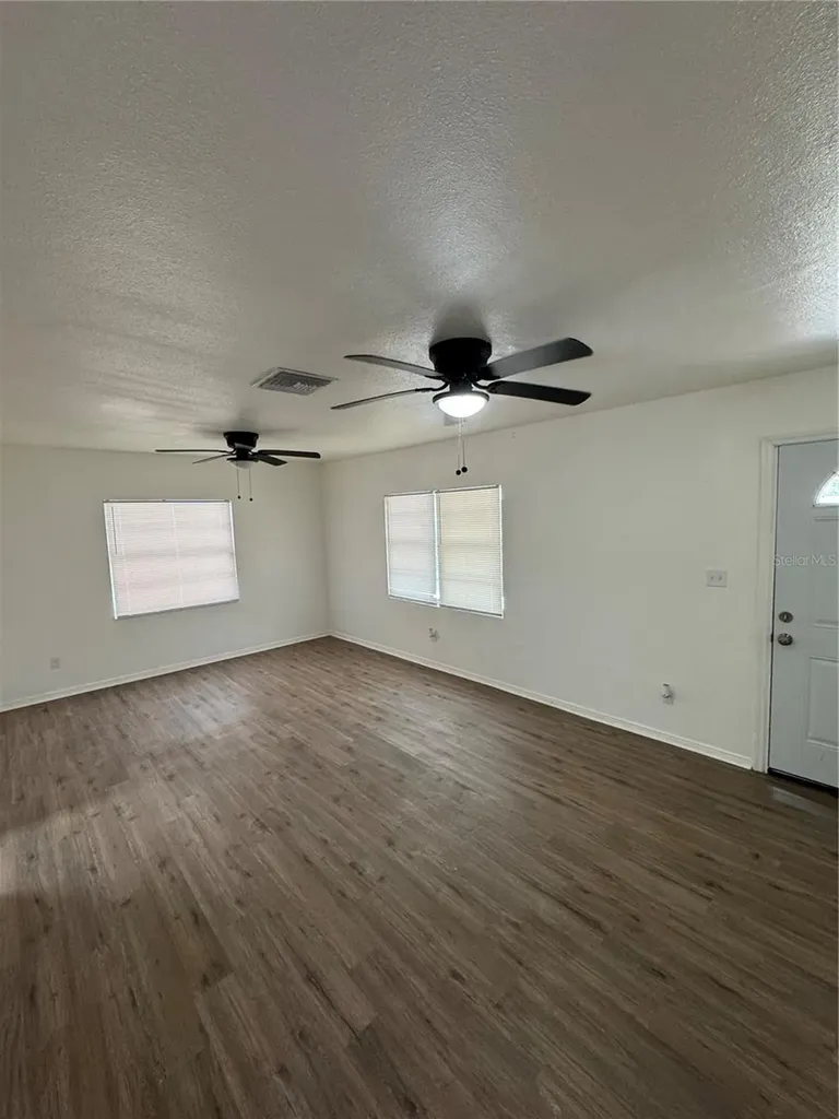 2016 E Clifton Street Tampa FL 33610