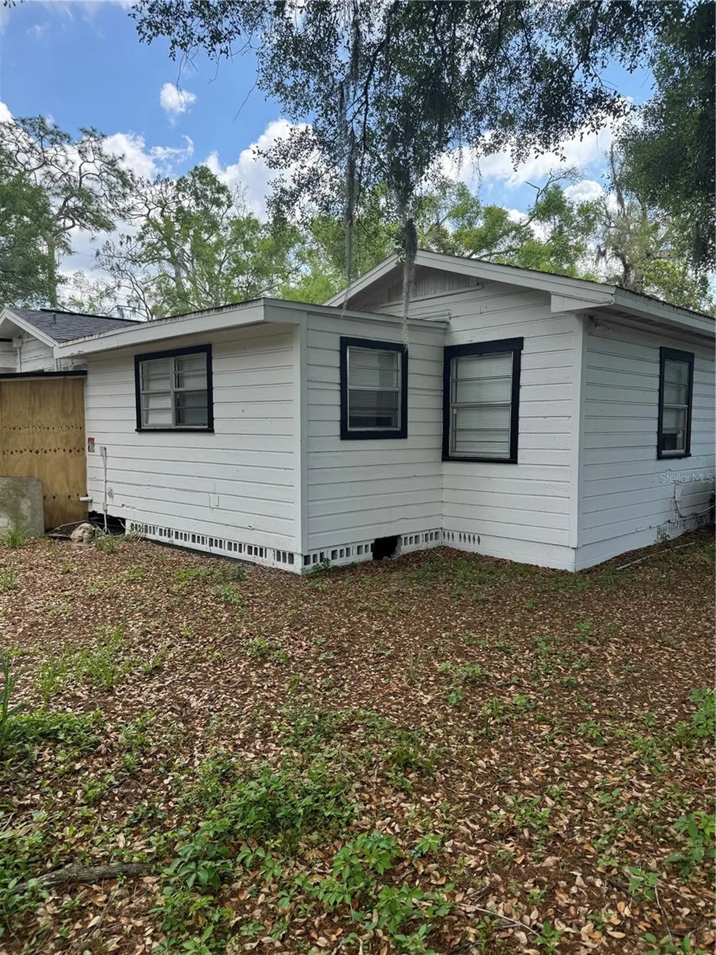 2016 E Clifton Street Tampa FL 33610