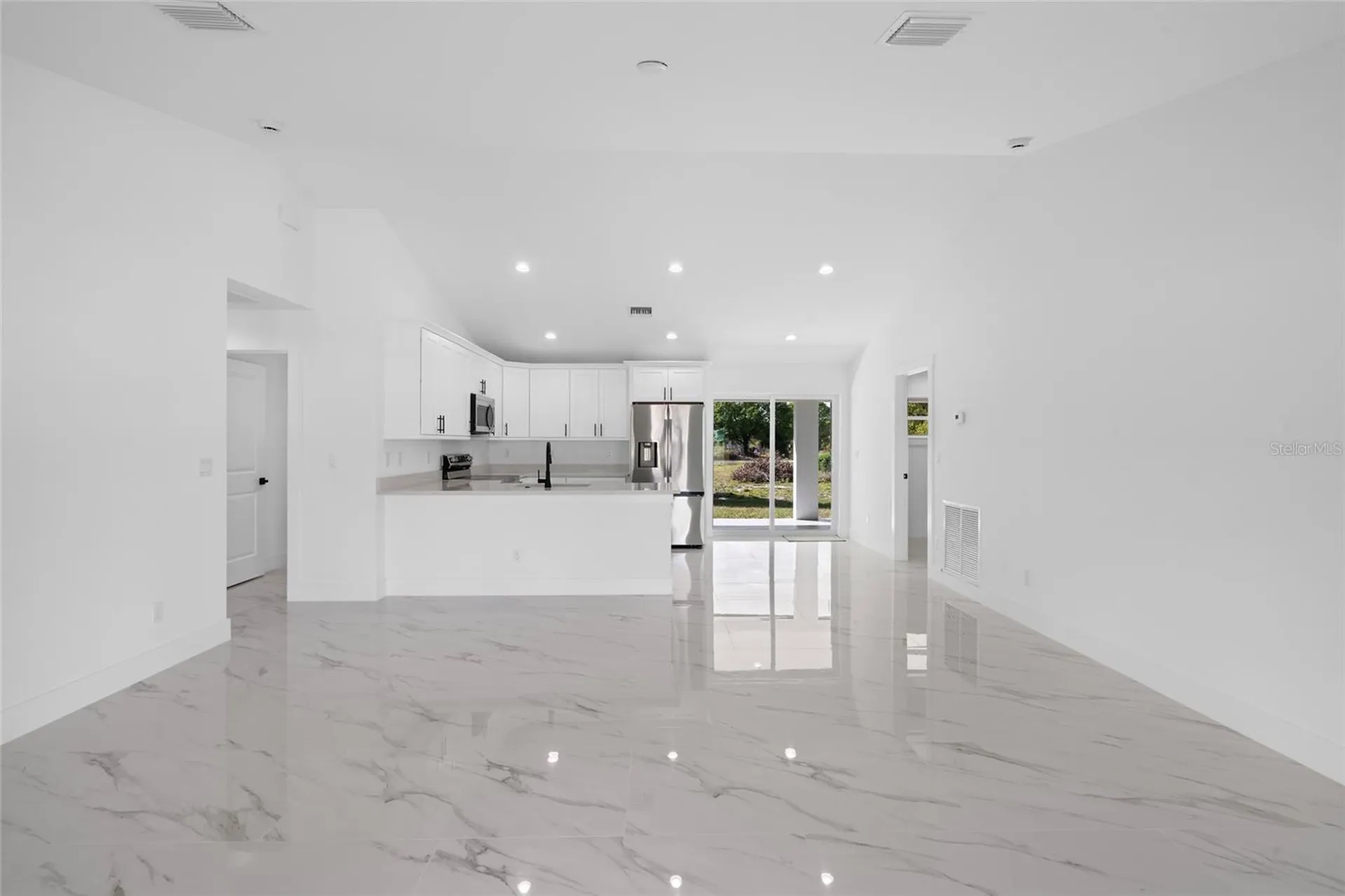 21483 NW 262nd Street Okeechobee FL 34972