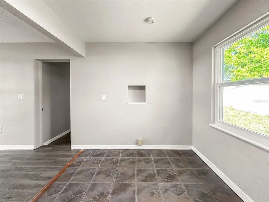25 E Charlotte Avenue Eustis FL 32726