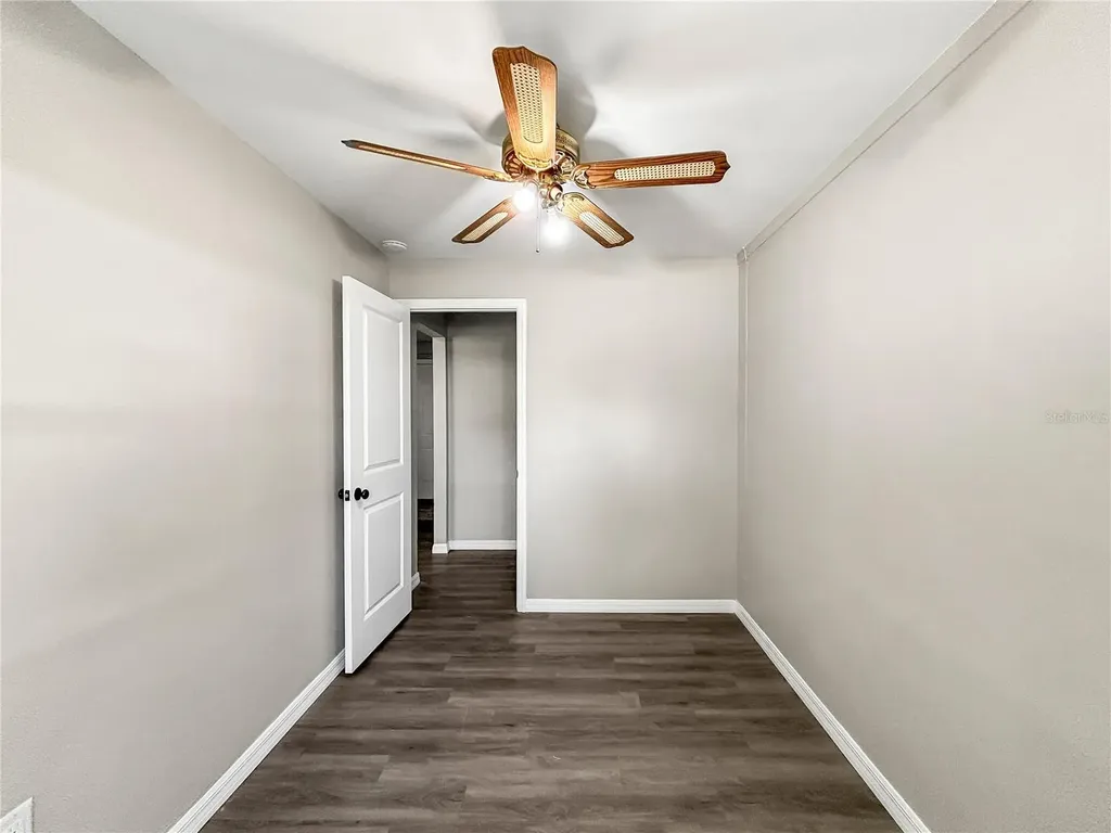 25 E Charlotte Avenue Eustis FL 32726