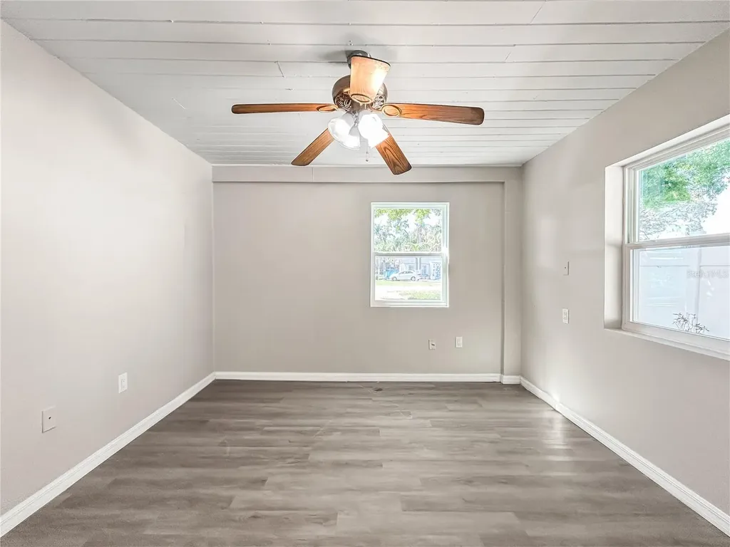 25 E Charlotte Avenue Eustis FL 32726