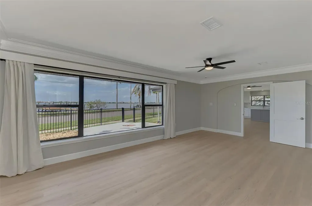 1822 Riverside Drive E Bradenton FL 34208