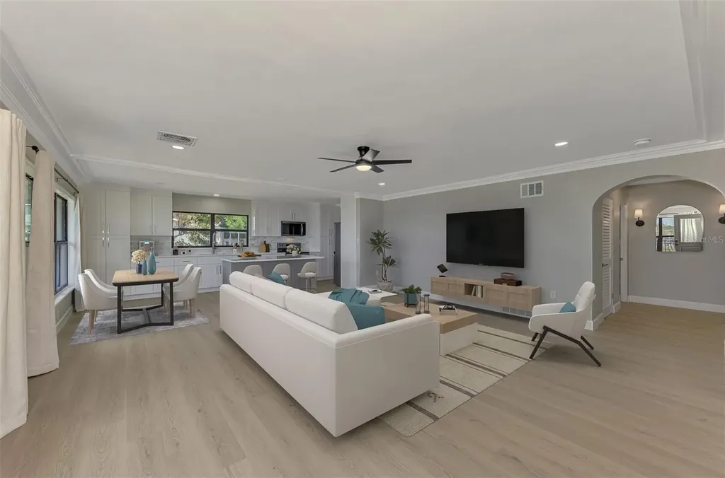 1822 Riverside Drive E Bradenton FL 34208