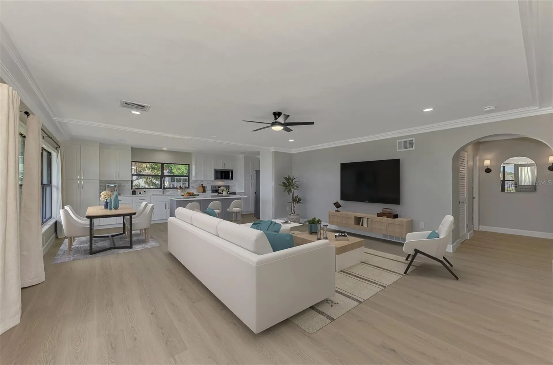 1822 Riverside Drive E Bradenton FL 34208