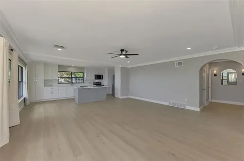 1822 Riverside Drive E Bradenton FL 34208