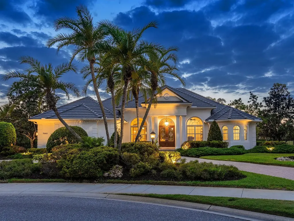 7003 Portmarnock Place Lakewood Ranch FL 34202