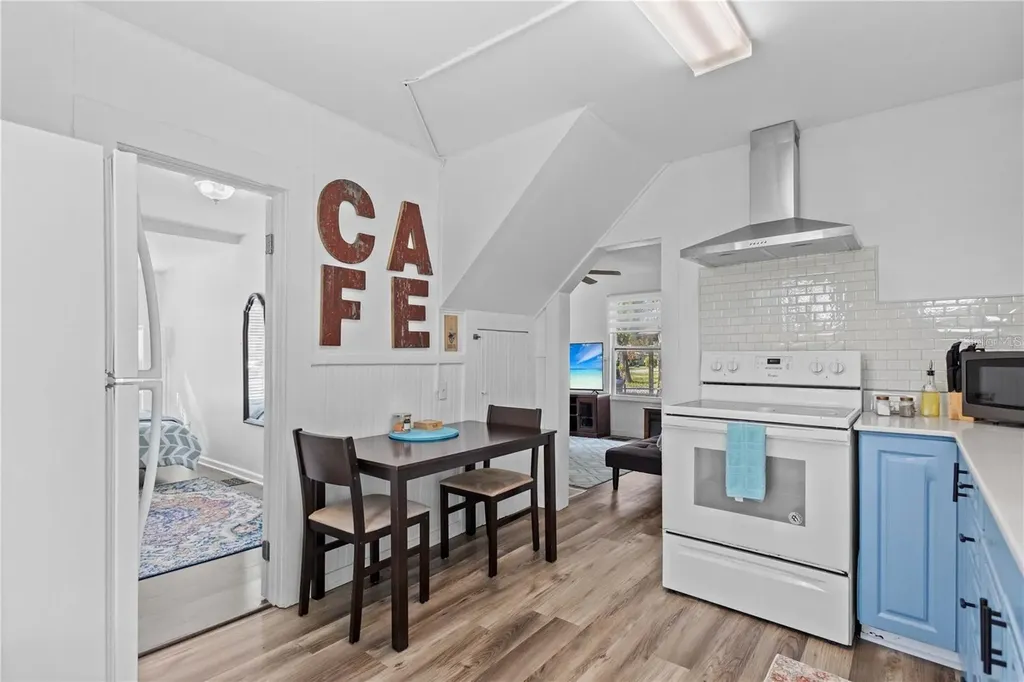 2915 Lynnhurst Street Sarasota FL 34239