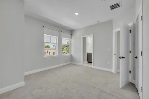 117 E Concord Street Orlando FL 32801