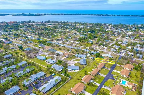 203 High Point Drive Englewood FL 34223