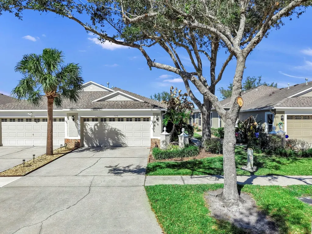 15748 Phoebe Park Avenue Lithia FL 33547