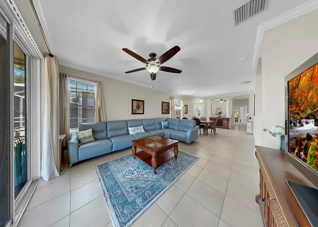 15748 Phoebe Park Avenue Lithia FL 33547