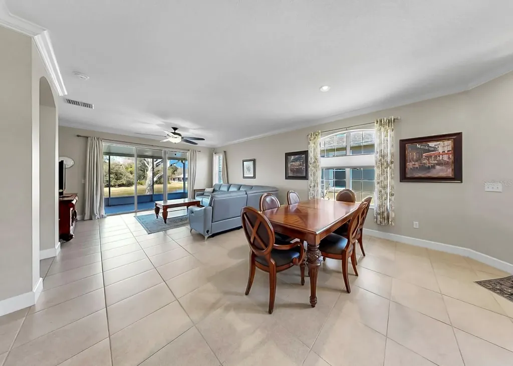 15748 Phoebe Park Avenue Lithia FL 33547
