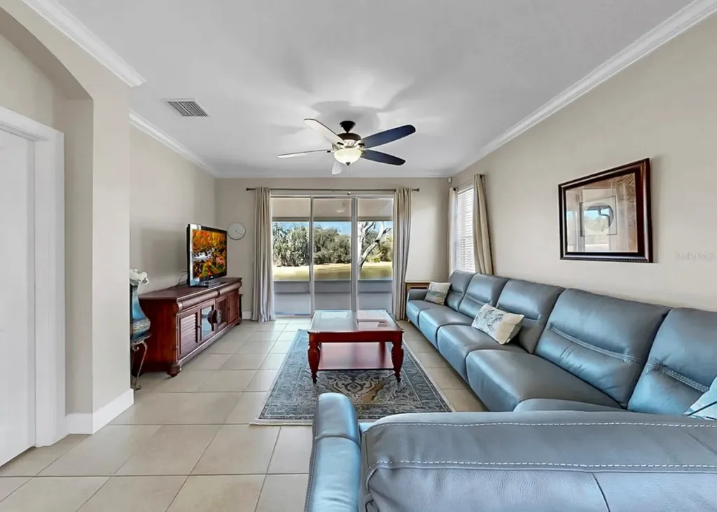 15748 Phoebe Park Avenue Lithia FL 33547