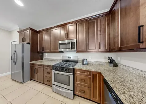15748 Phoebe Park Avenue Lithia FL 33547