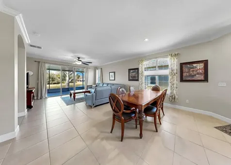 15748 Phoebe Park Avenue Lithia FL 33547