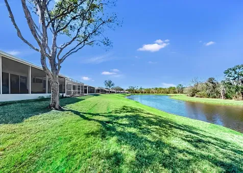 15748 Phoebe Park Avenue Lithia FL 33547