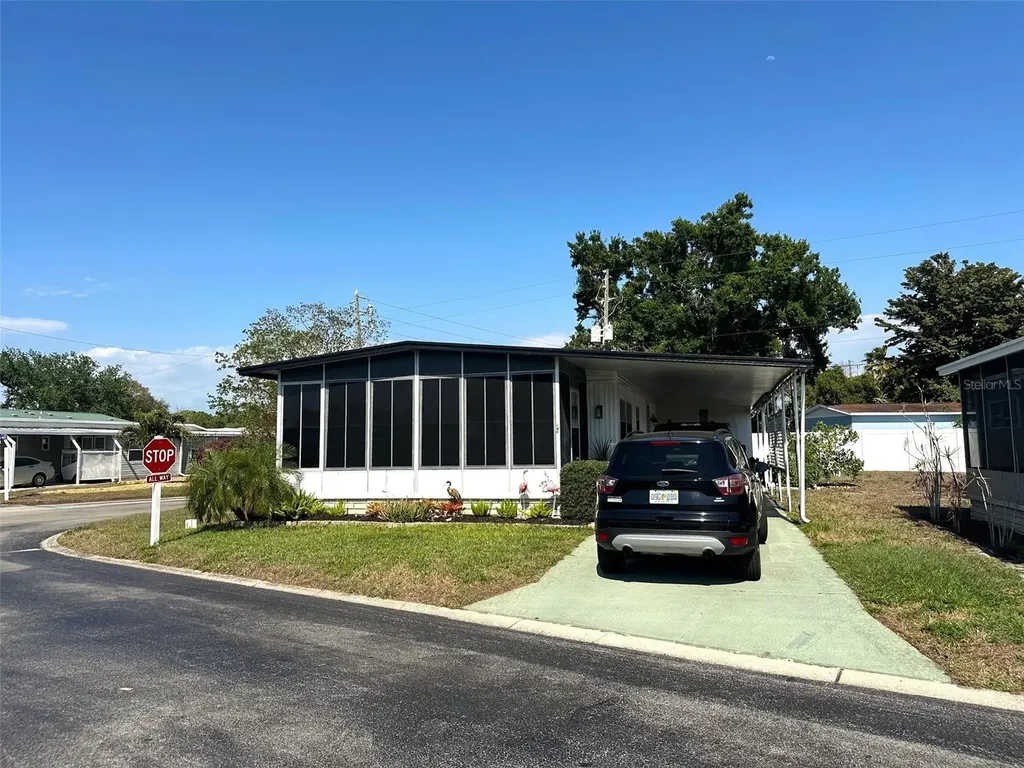 9790 66th Street N Pinellas Park FL 33782