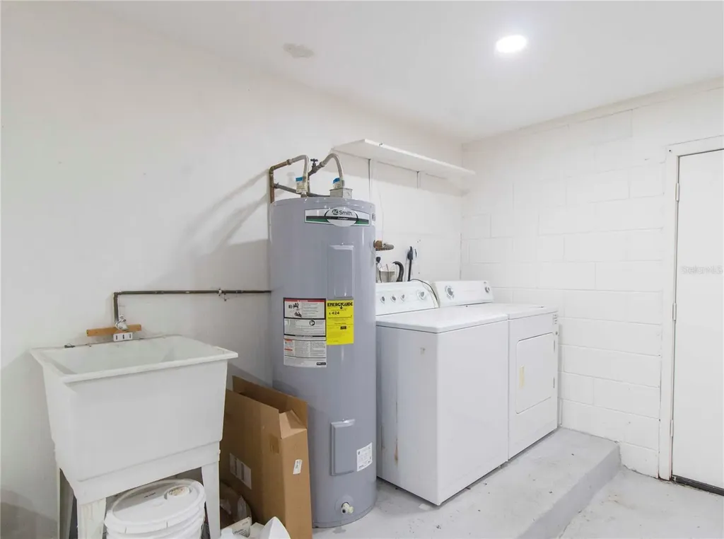 2335 Woodside Way Kissimmee FL 34744