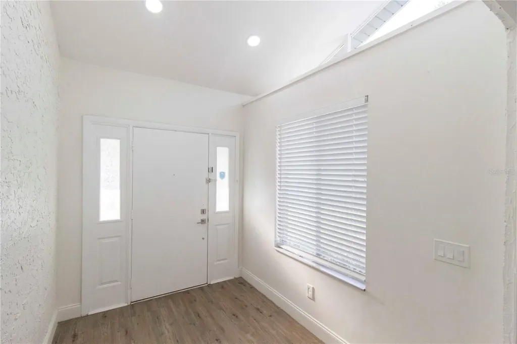 2335 Woodside Way Kissimmee FL 34744