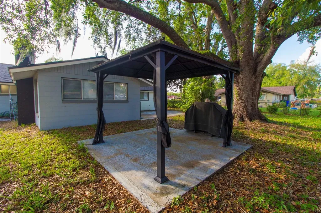 2335 Woodside Way Kissimmee FL 34744