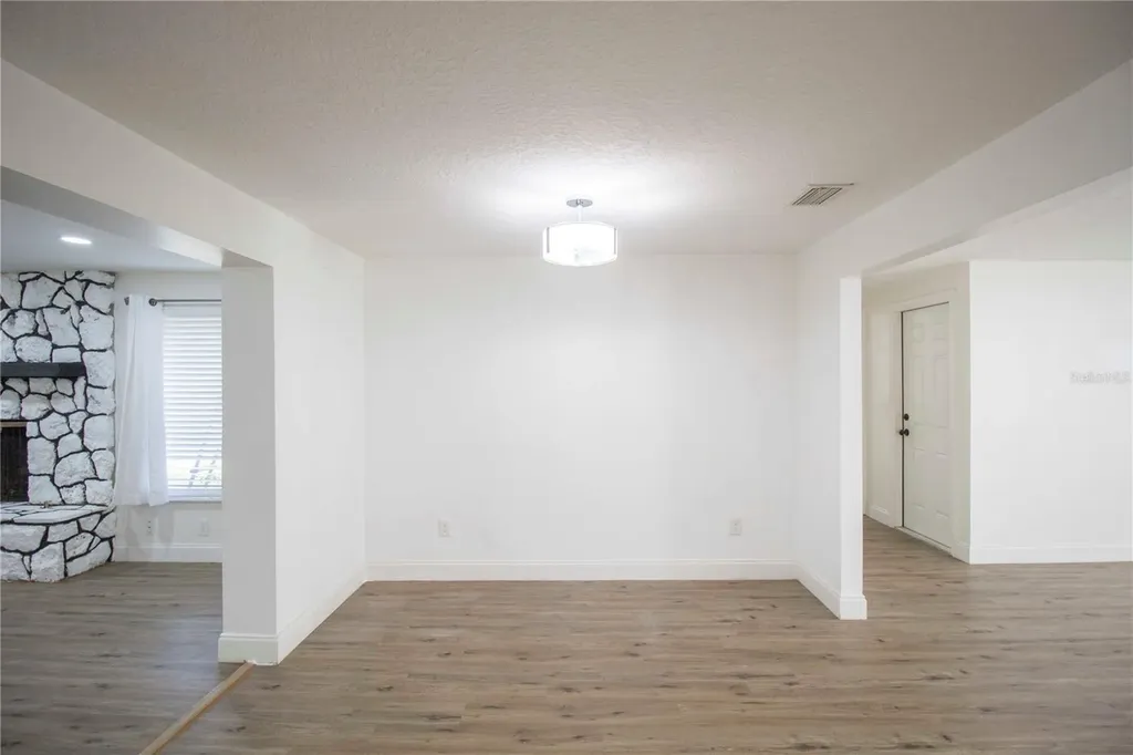 2335 Woodside Way Kissimmee FL 34744