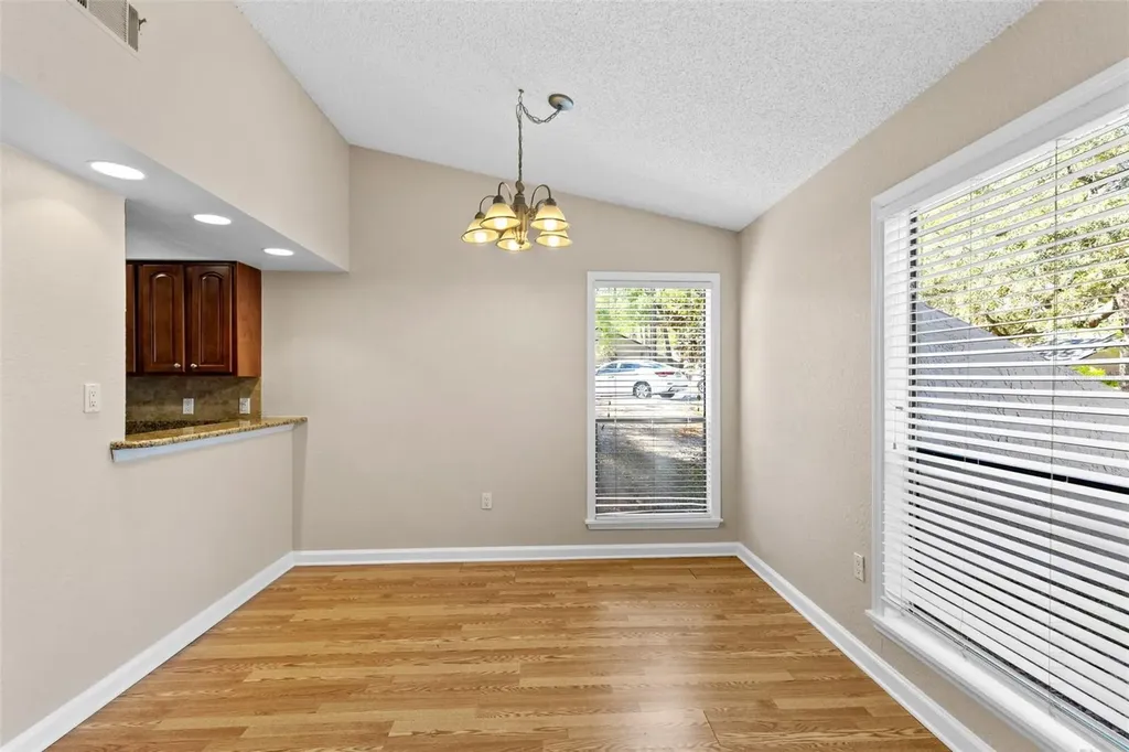 940 Douglas Avenue Altamonte Springs FL 32714
