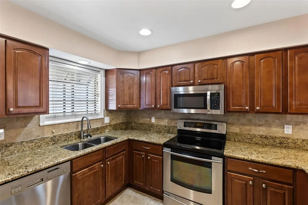 940 Douglas Avenue Altamonte Springs FL 32714