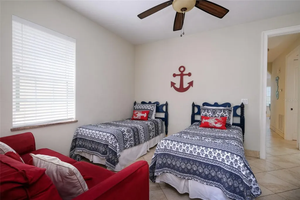 4118 5th Avenue Holmes Beach FL 34217
