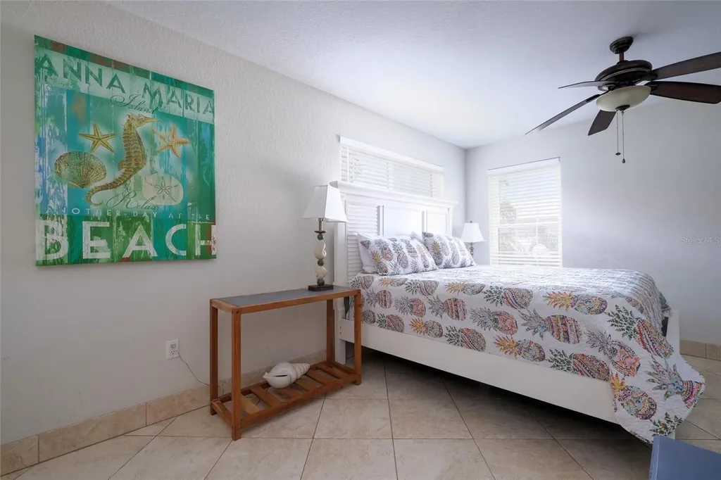 4118 5th Avenue Holmes Beach FL 34217