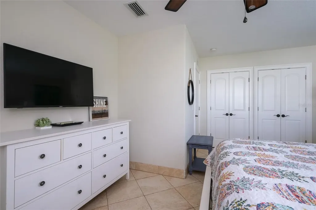4118 5th Avenue Holmes Beach FL 34217