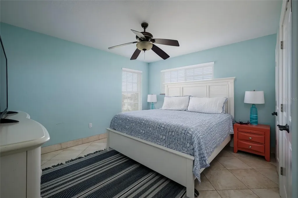 4118 5th Avenue Holmes Beach FL 34217
