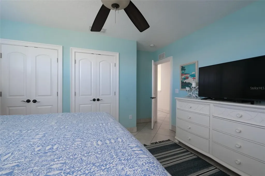 4118 5th Avenue Holmes Beach FL 34217