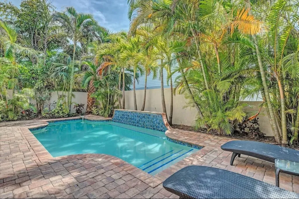 4118 5th Avenue Holmes Beach FL 34217