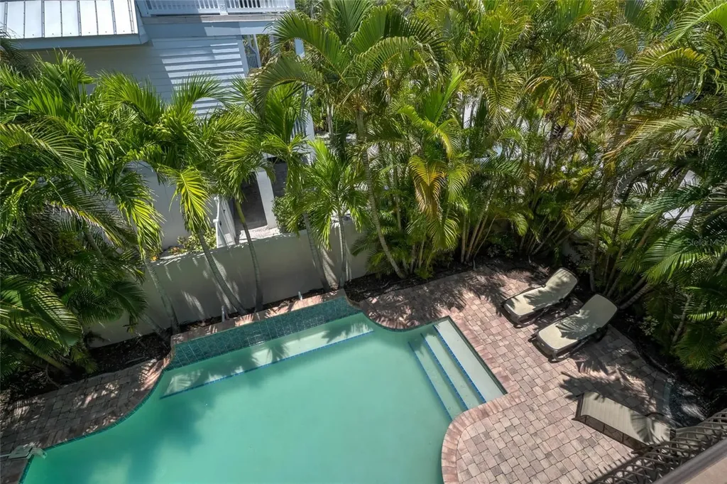 4118 5th Avenue Holmes Beach FL 34217