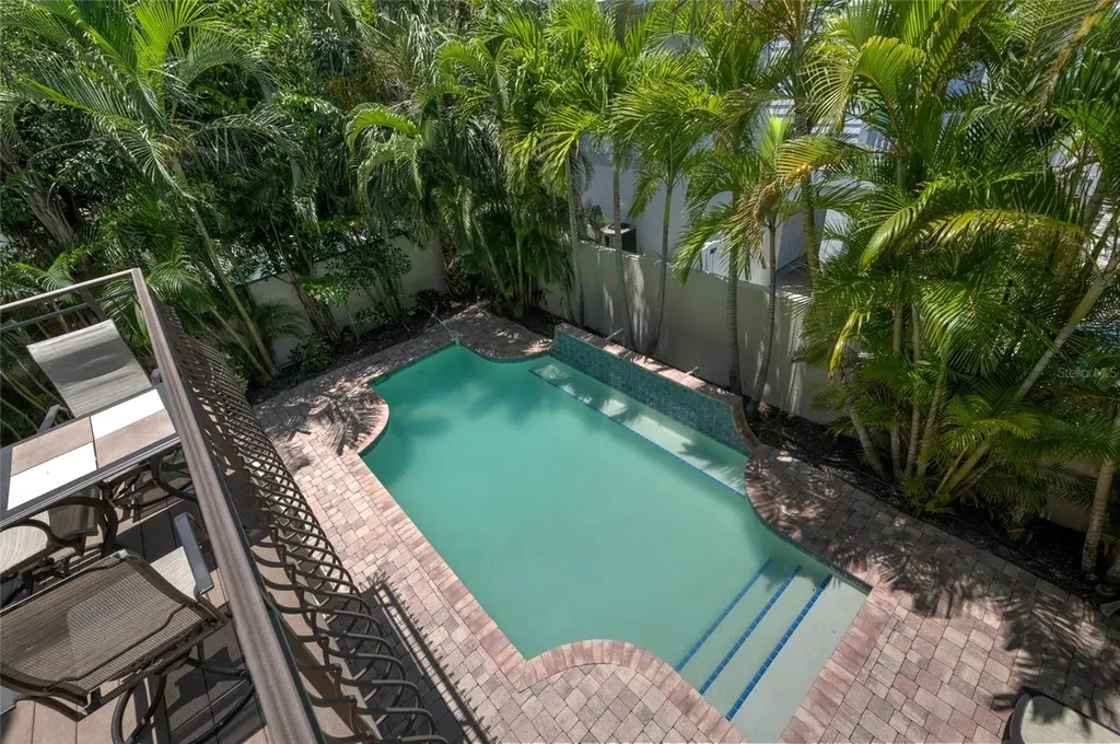4118 5th Avenue Holmes Beach FL 34217