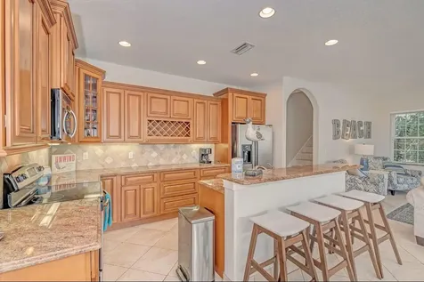 4118 5th Avenue Holmes Beach FL 34217